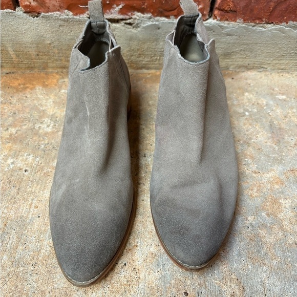 BP Womens 7 Taupe Tan Suede Ankle Boots Booties - Picture 3 of 10